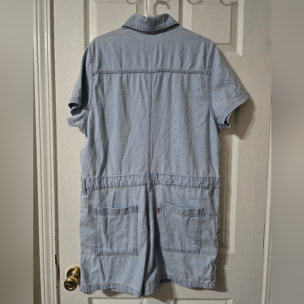 NWT Levi's Short-Sleeve Heritage Romper, Light Wash Denim, Relaxed, Sz Large. - Picture 8 of 16